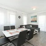 דירה Crowonder Luxury Vir- 6 New For Families With Playground For Kids *
