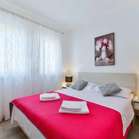 Apartment Crowonder Luxury Vir- 6 New For Families With Playground For Kids