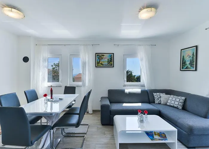 Crowonder Luxury Vir- 6 New For Families With Playground For Kids Apartman